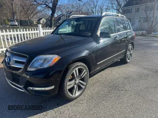 2013 Mercedes-Benz GLK GLK 350 with VIN WDCGG8JB0DF983820, listed as a Copart auction lot 88170915 with 140,918 mi miles and Clean Title. Bid and sale history available at carsss.com. Image 2.