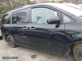 2016 Toyota Sienna XLE with VIN 5TDYK3DC7GS719031, listed as a IAAI auction lot 41552675 with 339,980 mi miles. Bid and sale history available at carsss.com. Image 13.