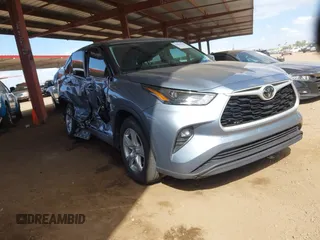 2024 Toyota Highlander LE with VIN 5TDKDRAH3RS051413, listed as a IAAI auction lot 42041267 with 33,210 mi miles and . Bid and sale history available at DreamBid. Image 6.