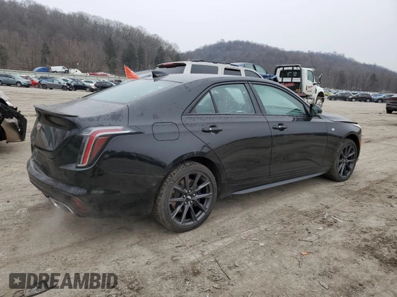 2024 Cadillac CT4 Sport z VIN 1G6DG5RK1R0111610, wystawiony jako Copart lot #44950015 z przebiegiem 10 733 mil mil oraz Czysty tytuł • Clean title. Historia ofert i sprzedaży dostępna na DreamBid. Obrazek 3.