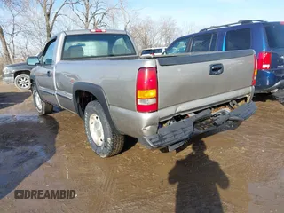 1999 GMC New Sierra 1500 SLE with VIN 1GTEK14T4XE539051, listed as a IAAI auction lot 41472124 with 151,088 mi miles. Bid and sale history available at carsss.com. Image 6.