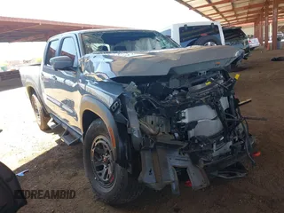 2025 Nissan Frontier SV with VIN 1N6ED1EJ9SN608328, listed as a IAAI auction lot 42228044 with Not provided miles and . Bid and sale history available at DreamBid. Image 1.
