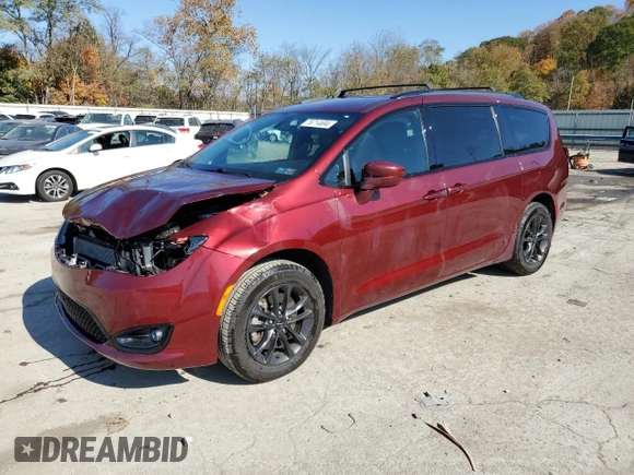 2020 Chrysler Pacifica Launch Edition z VIN 2C4RC3BG2LR282663, wystawiony jako Copart lot #76714694 z przebiegiem 62 388 mil mil oraz Szkody całkowita. Historia ofert i sprzedaży dostępna na DreamBid. Obrazek 1.