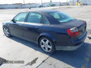 2002 Audi A4 z VIN WAULC58E32A129166, wystawiony jako IAAI lot #42381790 z przebiegiem 101 985 mil mil oraz . Historia ofert i sprzedaży dostępna na DreamBid. Obrazek 3.