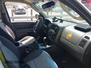 2007 Ford Escape XLS with VIN 1FMYU92Z07KB51308, listed as a IAAI auction lot 42076214 with 221,331 mi miles and . Bid and sale history available at DreamBid. Image 5.