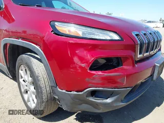 2016 Jeep Cherokee Latitude with VIN 1C4PJLCSXGW178113, listed as a IAAI auction lot 42643544 with 122,347 mi miles and . Bid and sale history available at DreamBid. Image 6.