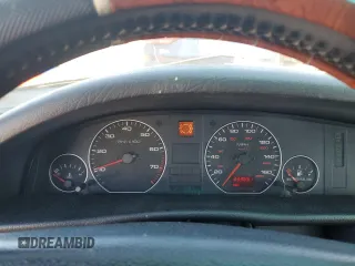 1997 Audi A6 z VIN WAUGA84A4VN006453, wystawiony jako Copart lot #47408094 z przebiegiem 333 651 mil mil oraz Szkody całkowita. Historia ofert i sprzedaży dostępna na DreamBid. Obrazek 9.