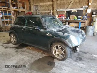 2003 MINI Hardtop S with VIN WMWRE33443TD68483, listed as a Copart auction lot 48637035 with 115,907 mi miles and Clean Title. Bid and sale history available at DreamBid. Image 4.