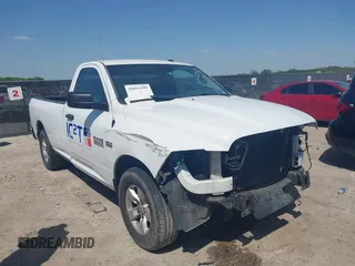 2018 Ram 1500 Tradesman z VIN 3C6JR6DT0JG122573, wystawiony jako IAAI lot #42014209 z przebiegiem 119 512 mil mil oraz . Historia ofert i sprzedaży dostępna na DreamBid. Obrazek 1.