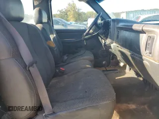 2000 Chevrolet Silverado 1500 with VIN 1GCEK14T2YE307758, listed as a Copart auction lot 76080254 with 296,205 mi miles and Salvage Title. Bid and sale history available at carsss.com. Image 10.