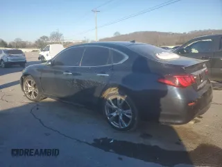 2015 Infiniti Q70 z VIN JN1BY1AP6FM542551, wystawiony jako Copart lot #46096695 z przebiegiem 164 056 mil mil oraz Szkoda całkowita • Salvage title. Historia ofert i sprzedaży dostępna na DreamBid. Obrazek 2.
