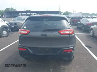 2018 Jeep Cherokee Latitude Tech Connect с VIN 1C4PJLCB3JD607790, выставлен на аукционе IAAI как лот 42482247 с пробегом 172 655 миль миль и . История ставок и продаж доступна на DreamBid. Изображение 16.