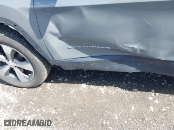 2019 Jeep Cherokee Limited with VIN 1C4PJMDX4KD451079, listed as a IAAI auction lot 42173419 with 71,980 mi miles and . Bid and sale history available at DreamBid. Image 6.
