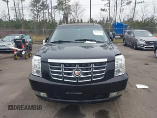 2011 Cadillac Escalade ESV Premium z VIN 1GYS3JEF6BR326994, wystawiony jako IAAI lot #41538648 z przebiegiem 159 768 mil mil oraz . Historia ofert i sprzedaży dostępna na DreamBid. Obrazek 12.