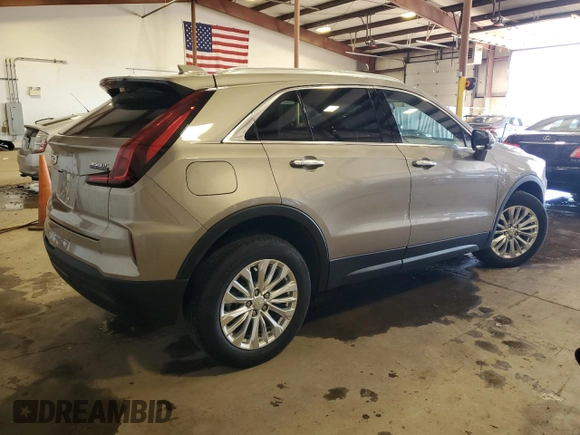 2024 Cadillac XT4 AWD Luxury with VIN 1GYFZBR48RF242850, listed as a Copart auction lot 52290865 with 1,524 mi miles and Salvage Title. Bid and sale history available at carsss.com. Image 3.