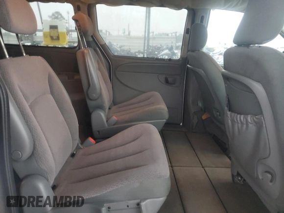 2007 Chrysler Town & Country LWB LX with VIN 2A4GP44R27R245970, listed as a Copart auction lot 81529684 with 223,158 mi miles and Clean Title. Bid and sale history available at carsss.com. Image 10.
