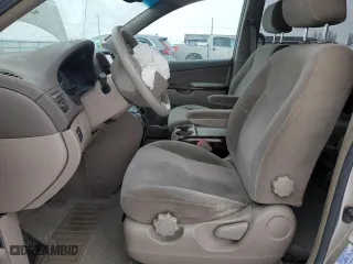 2004 Toyota Sienna LE with VIN 5TDBA23C04S012000, listed as a Copart auction lot 88129635 with 210,945 mi miles and Salvage Title. Bid and sale history available at carsss.com. Image 7.