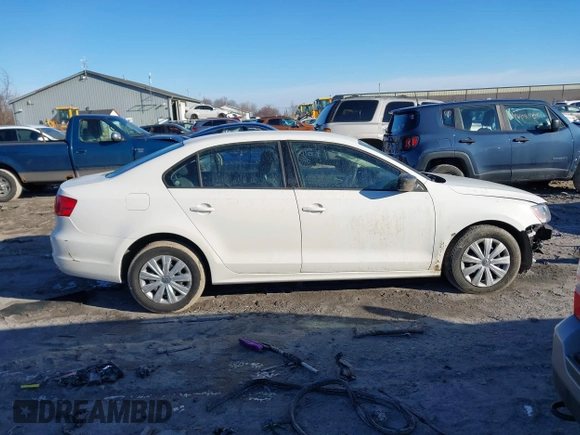 2013 Volkswagen Jetta Sedan S with VIN 3VW2K7AJ6DM310317, listed as a IAAI auction lot 41682913 with 124,775 mi miles. Bid and sale history available at carsss.com. Image 13.