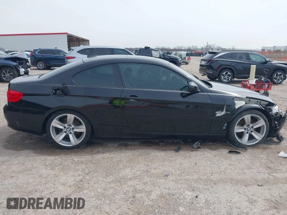 2011 BMW 3 Series 328i z VIN WBAKE5C52BE429545, wystawiony jako IAAI lot #41712599 z przebiegiem 67 746 mil mil oraz . Historia ofert i sprzedaży dostępna na DreamBid. Obrazek 13.