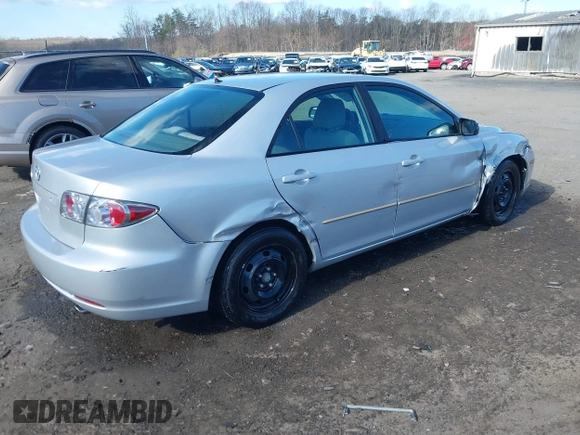 2006 Mazda 6 i with VIN 1YVFP80C165M62457, listed as a IAAI auction lot 41849081 with 172,372 mi miles. Bid and sale history available at carsss.com. Image 4.