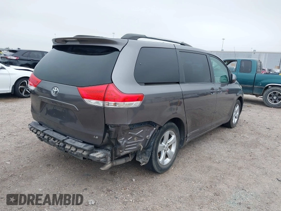 2011 Toyota Sienna LE AAS with VIN 5TDKK3DC0BS103380, listed as a IAAI auction lot 41855259 with 216,022 mi miles. Bid and sale history available at carsss.com. Image 4.