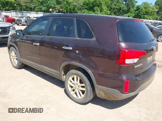 2015 Kia Sorento LX with VIN 5XYKT3A68FG619839, listed as a IAAI auction lot 42049866 with 215,471 mi miles. Bid and sale history available at carsss.com. Image 3.