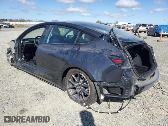 2024 Tesla Model 3 z VIN 5YJ3E1EA8RF741761, wystawiony jako Copart lot #46134875 z przebiegiem 15 537 mil mil oraz Szkoda całkowita • Salvage title. Historia ofert i sprzedaży dostępna na DreamBid. Obrazek 2.