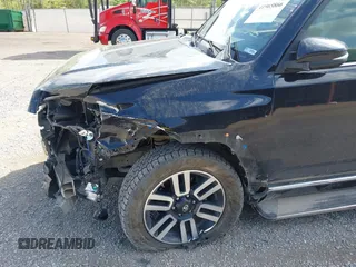2018 Toyota 4Runner SR5 z VIN JTEBU5JR9J5567945, wystawiony jako IAAI lot #41965866 z przebiegiem 67 821 mil mil oraz . Historia ofert i sprzedaży dostępna na DreamBid. Obrazek 6.