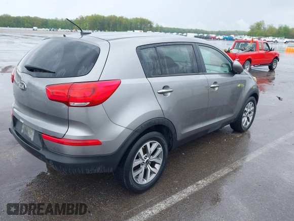 2015 Kia Sportage LX with VIN KNDPB3AC1F7784479, listed as a IAAI auction lot 42124599 with 137,190 mi miles and . Bid and sale history available at carsss.com. Image 4.