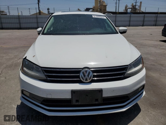 2017 Volkswagen Jetta SEL с VIN 3VWL17AJ0HM375063, выставлен на аукционе Copart как лот 61608925 с пробегом 181 108 миль миль и Списание • Salvage title. История ставок и продаж доступна на DreamBid. Изображение 5.