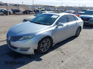 2014 Lincoln MKZ with VIN 3LN6L2GK2ER817686, listed as a IAAI auction lot 41505907 with 318,636 mi miles. Bid and sale history available at carsss.com. Image 2.