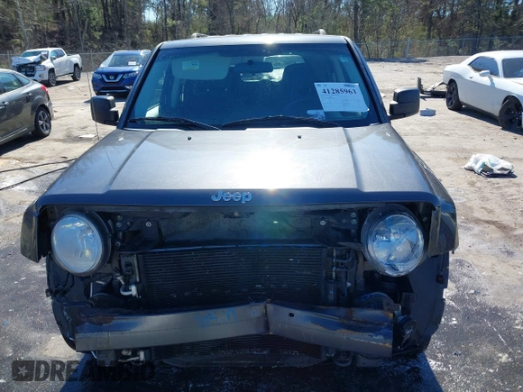 2014 Jeep Patriot Latitude with VIN 1C4NJRFB3ED886007, listed as a IAAI auction lot 41285963 with 127,007 mi miles and . Bid and sale history available at DreamBid. Image 6.