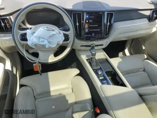 2021 Volvo XC60 Inscription with VIN YV4102DL0M1784035, listed as a Copart auction lot 48709295 with 31,255 mi miles and Salvage Title. Bid and sale history available at carsss.com. Image 8.