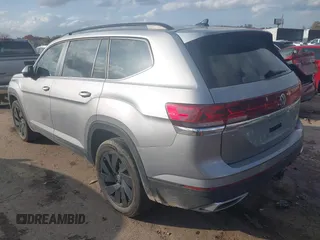 2024 Volkswagen Atlas SE с VIN 1V2WR2CA5RC523976, выставлен на аукционе IAAI как лот 41092917 с пробегом 28 065 миль миль и . История ставок и продаж доступна на DreamBid. Изображение 3.
