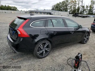 2017 Volvo V60 R-Design Platinum with VIN YV149MSS2H1372548, listed as a Copart auction lot 69565664 with 44,425 mi miles and Salvage Title. Bid and sale history available at carsss.com. Image 3.