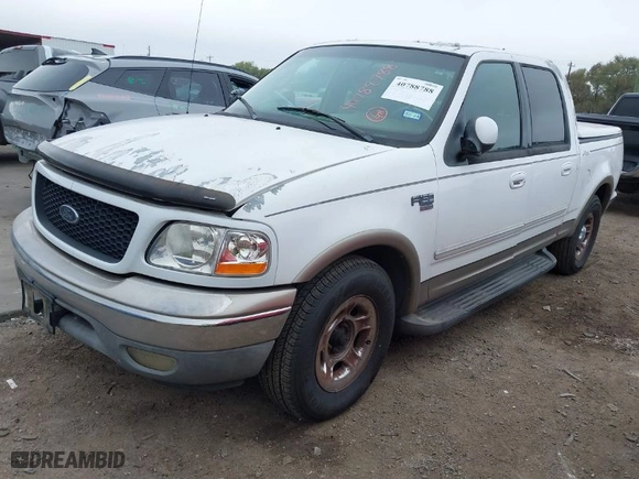 2001 Ford F-150 SuperCrew XLT with VIN 1FTRW07L51KC43170, listed as a IAAI auction lot 40788788 with 322,566 mi miles. Bid and sale history available at carsss.com. Image 2.