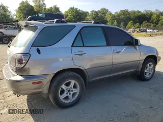 2002 Lexus RX 300 with VIN JTJHF10UX20270699, listed as a Copart auction lot 68374114 with 172,993 mi miles and Non Repairable. Bid and sale history available at carsss.com. Image 3.