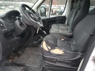 2015 Ram ProMaster Cargo z VIN 3C6TRVDG9FE516503, wystawiony jako Copart lot #84496824 z przebiegiem 275 708 mil mil oraz Szkody całkowita. Historia ofert i sprzedaży dostępna na DreamBid. Obrazek 7.