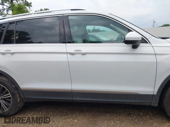 2019 Volkswagen Tiguan SE with VIN 3VV3B7AX6KM018161, listed as a IAAI auction lot 42279398 with 96,534 mi miles and . Bid and sale history available at DreamBid. Image 14.