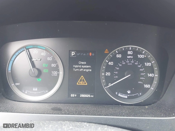 2017 Hyundai Sonata Hybrid Limited with VIN KMHE34L14HA055044, listed as a IAAI auction lot 42021191 with 286,825 mi miles. Bid and sale history available at carsss.com. Image 7.