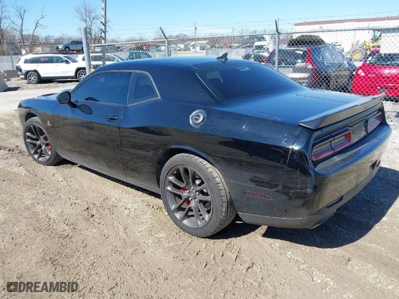 2019 Dodge Challenger R/T Scat Pack with VIN 2C3CDZFJ6KH737244, listed as a IAAI auction lot 41825687 with 1 mi miles. Bid and sale history available at carsss.com. Image 3.