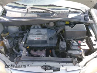 2001 Toyota Sienna LE with VIN 4T3ZF13C21U352205, listed as a IAAI auction lot 41904160 with 185,293 mi miles. Bid and sale history available at carsss.com. Image 10.