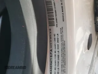 2019 Maserati Ghibli z VIN ZAM57XSA6K1319461, wystawiony jako Copart lot #57321665 z przebiegiem Nie podano mil oraz Tytuł czysty. Historia ofert i sprzedaży dostępna na DreamBid. Obrazek 12.