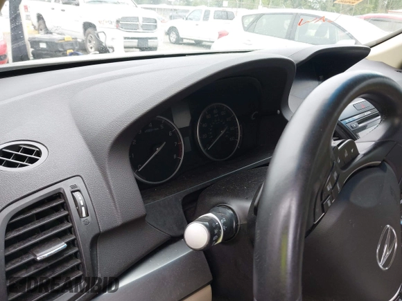 2013 Acura RDX Technology with VIN 5J8TB4H54DL013225, listed as a IAAI auction lot 42475492 with Not provided miles and . Bid and sale history available at DreamBid. Image 15.