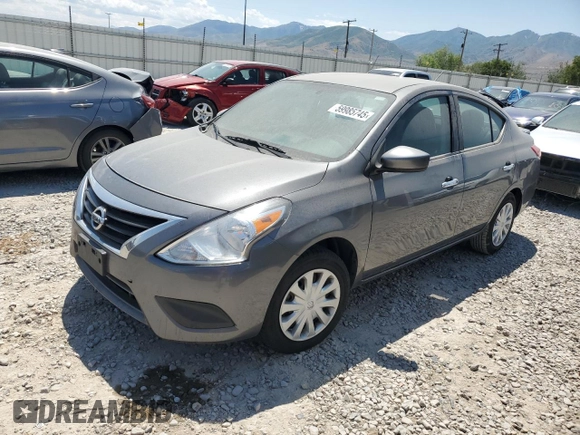 2016 Nissan Versa SV z VIN 3N1CN7AP1GL871542, wystawiony jako Copart lot #59985745 z przebiegiem 70 484 mil mil oraz Czysty tytuł • Clean title. Historia ofert i sprzedaży dostępna na DreamBid. Obrazek 1.