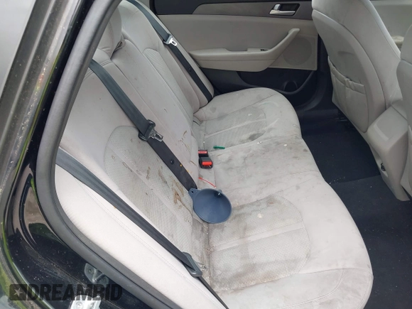 2015 Hyundai Sonata SE z VIN 5NPE24AF0FH058504, wystawiony jako IAAI lot #42354602 z przebiegiem 194 470 mil mil oraz . Historia ofert i sprzedaży dostępna na DreamBid. Obrazek 8.