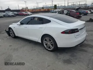 2016 Tesla Model S 90D with VIN 5YJSA1E24GF129280, listed as a Copart auction lot 50654395 with 118,711 mi miles and Salvage Title. Bid and sale history available at DreamBid. Image 2.