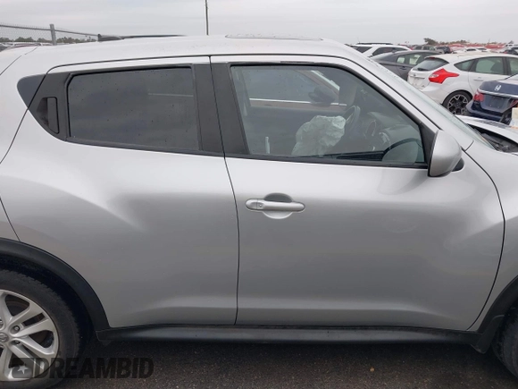 2013 Nissan Juke SV with VIN JN8AF5MR7DT224111, listed as a IAAI auction lot 41436303 with 102,432 mi miles. Bid and sale history available at carsss.com. Image 14.