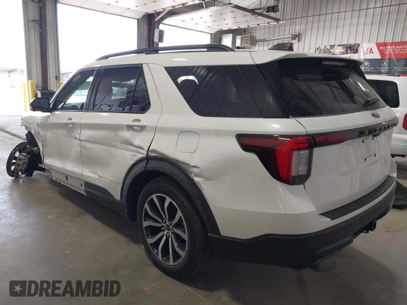 2025 Ford Explorer ST-Line with VIN 1FMUK8KH6SGA60996, listed as a IAAI auction lot 42404251 with 7,310 mi miles and . Bid and sale history available at DreamBid. Image 3.