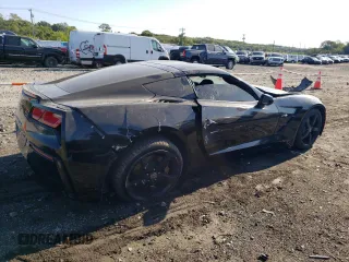 2015 Chevrolet Corvette 1LT with VIN 1G1YB2D71F5117705, listed as a Copart auction lot 67867883 with 77,802 mi miles. Bid and sale history available at carsss.com. Image 3.
